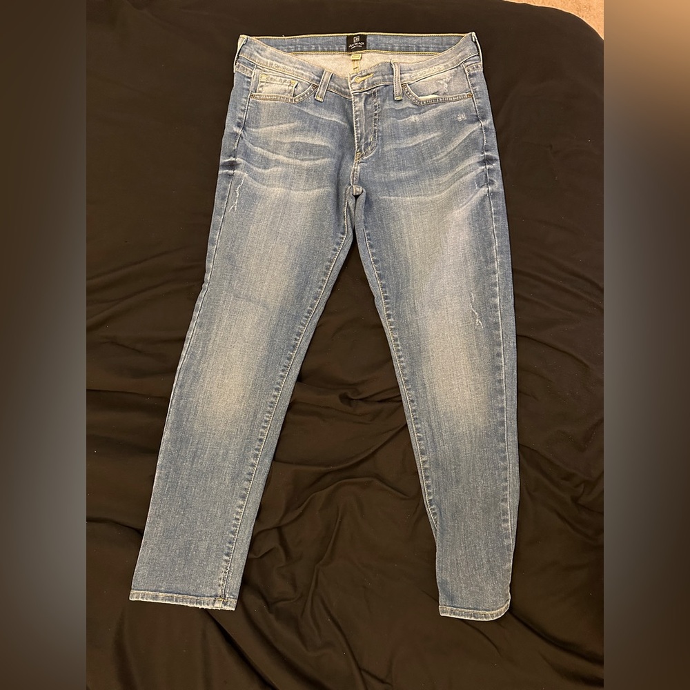 Just black cropped jeans